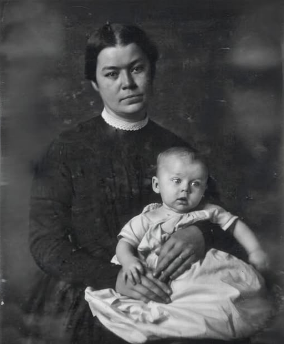 Buried Her Husband on Monday, Gave Birth on Wednesday, Knocked on Doors with 17 Cents on Friday – What Kept This 22-Year-Old Woman Alive?