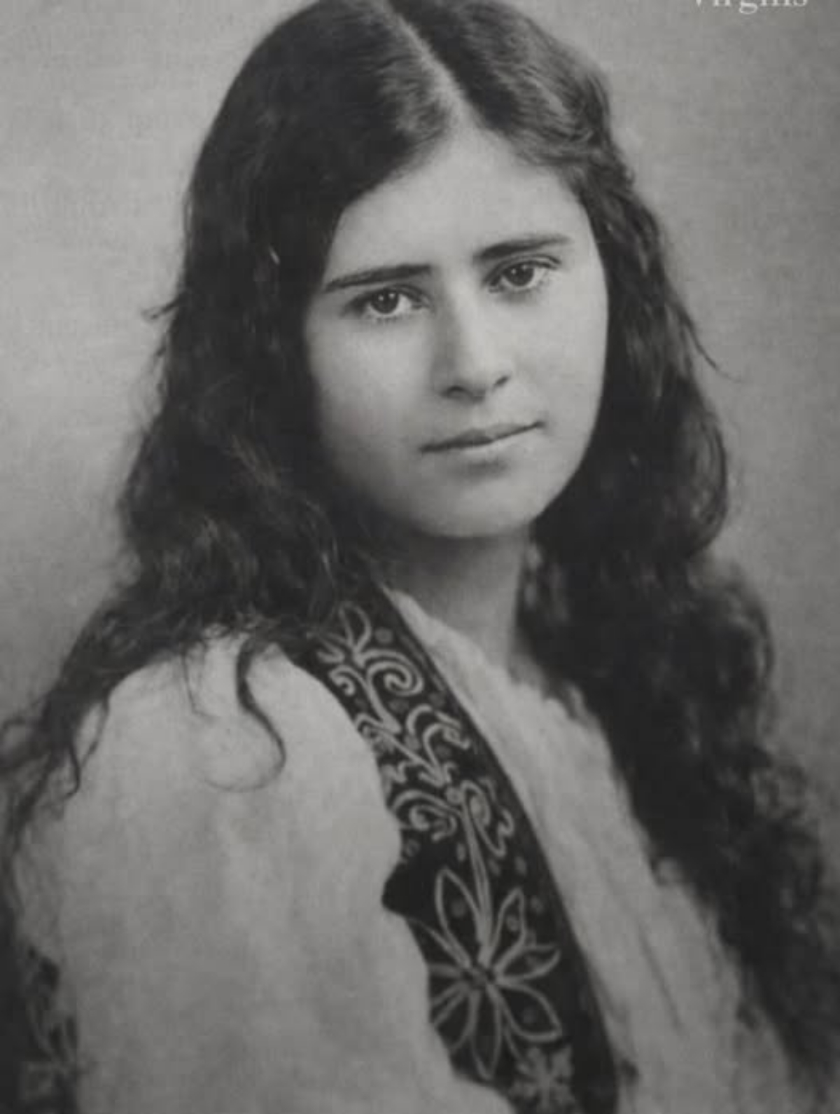 Sold for Five Camels, She Became the Woman Who Made the Whole World Stop and Listen